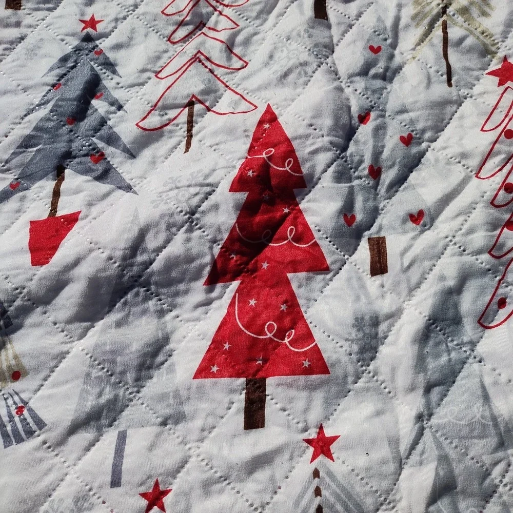 RT‎ Designer's Collection Christmas Tree Blanket 82x82 Red Gray Holiday Decor